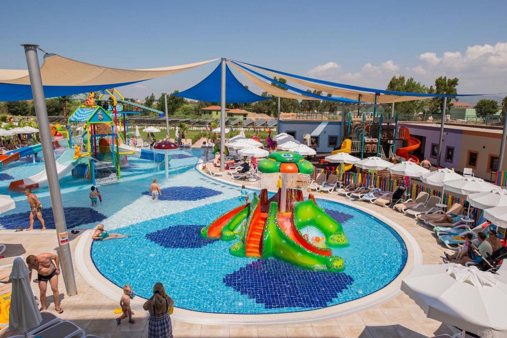 Dream World Aqua Hotel Side Ngoại thất bức ảnh